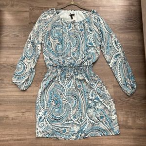 White House Black Market split sleeve dress